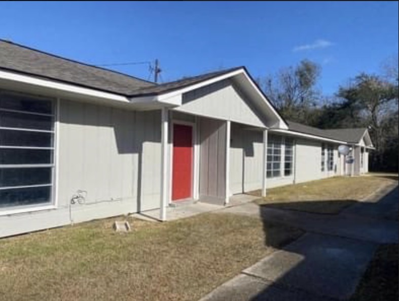 608 Yvonne St, Unit A
