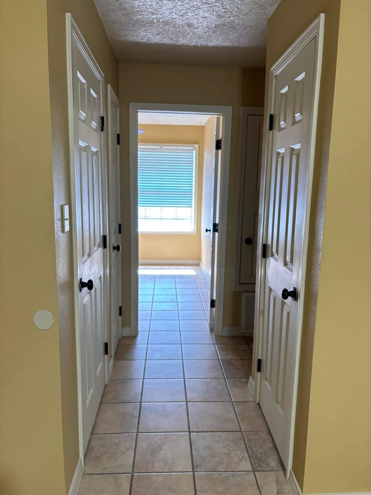240 Clarence Ave, Bldg H - Apt 02