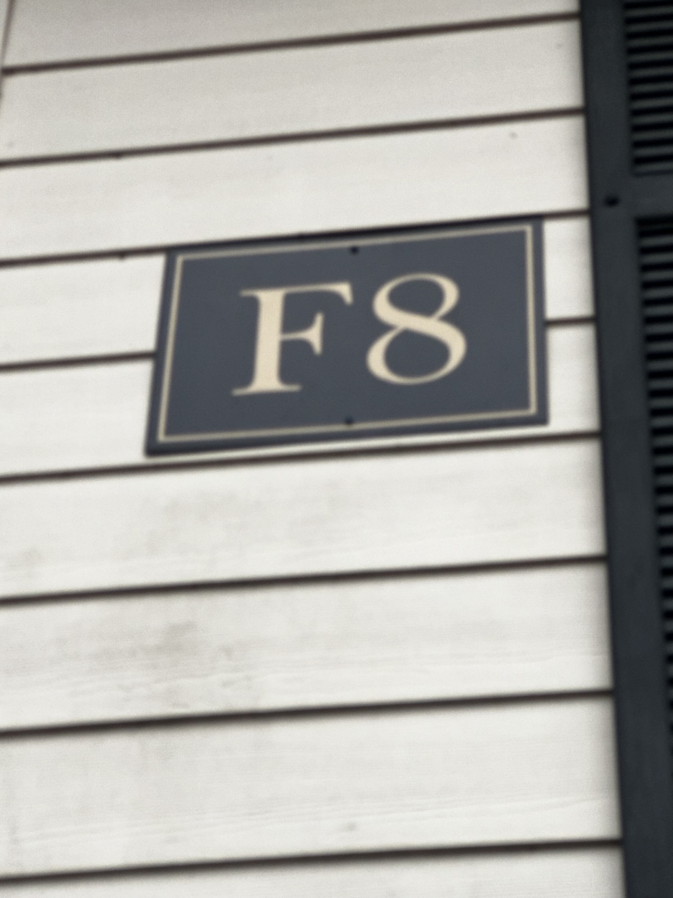 240 Clarence Ave, Bldg F - Apt 08