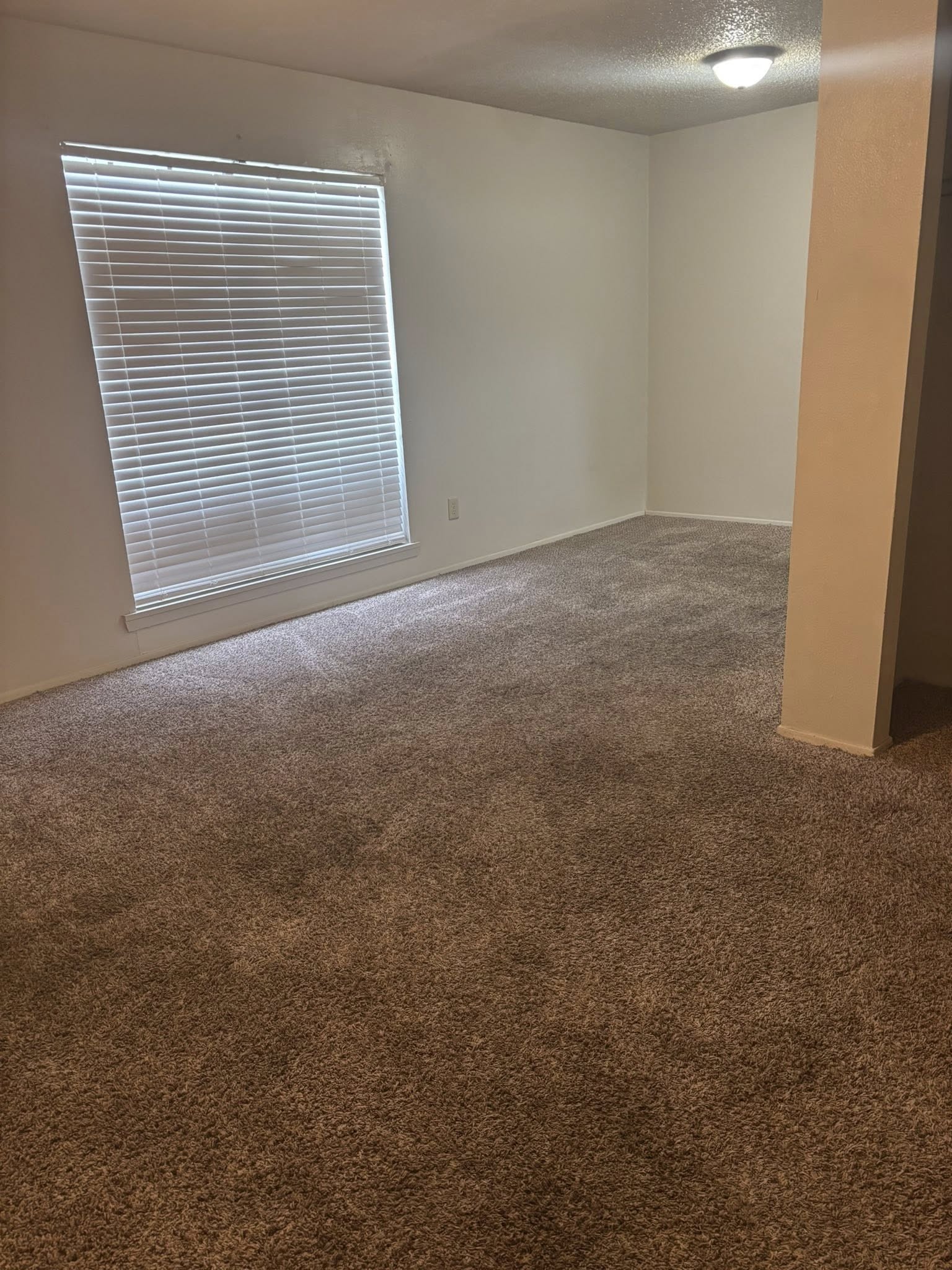 240 Clarence Ave, Bldg G - Apt 08