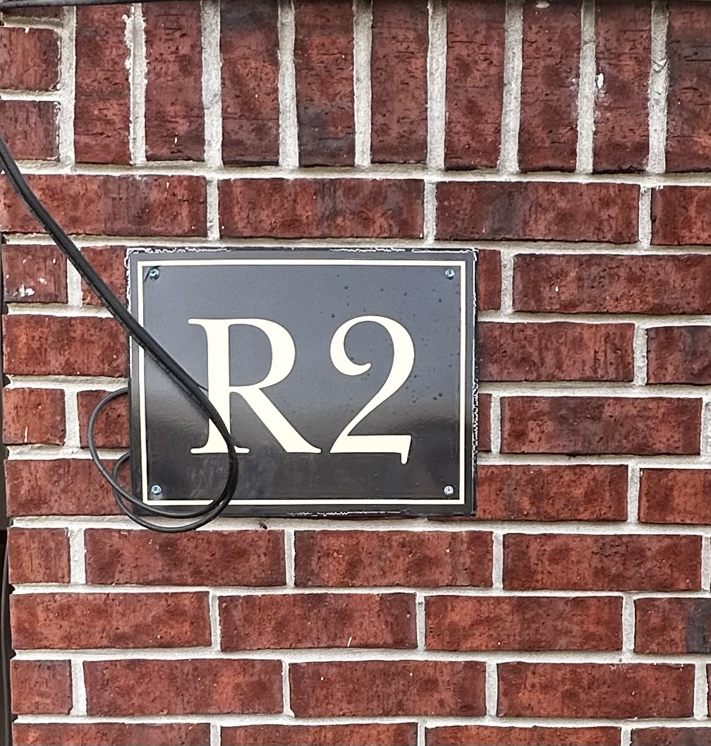 240 Clarence Ave, Bldg R - Apt 02